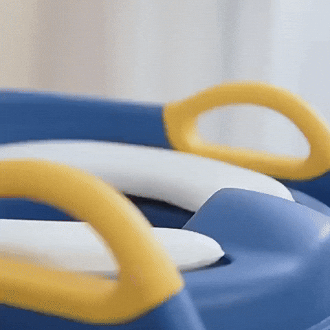 MeyPotty™ – Wave Goodbye to Potty Training Woes with a Seat That Travels Anywhere!
