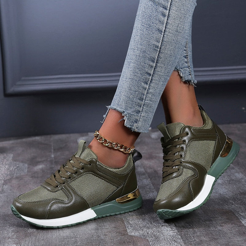 Veja Women's Casual Sneakers