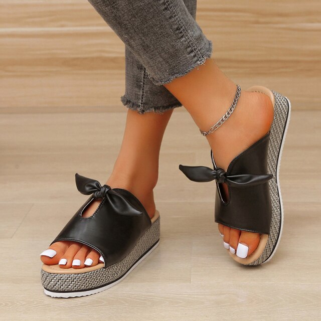 Cassandra Women's Casual Slippers
